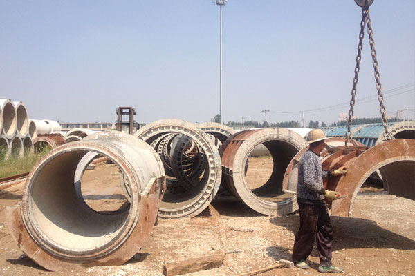 Roller Suspension Concrete Pipe Making Machine